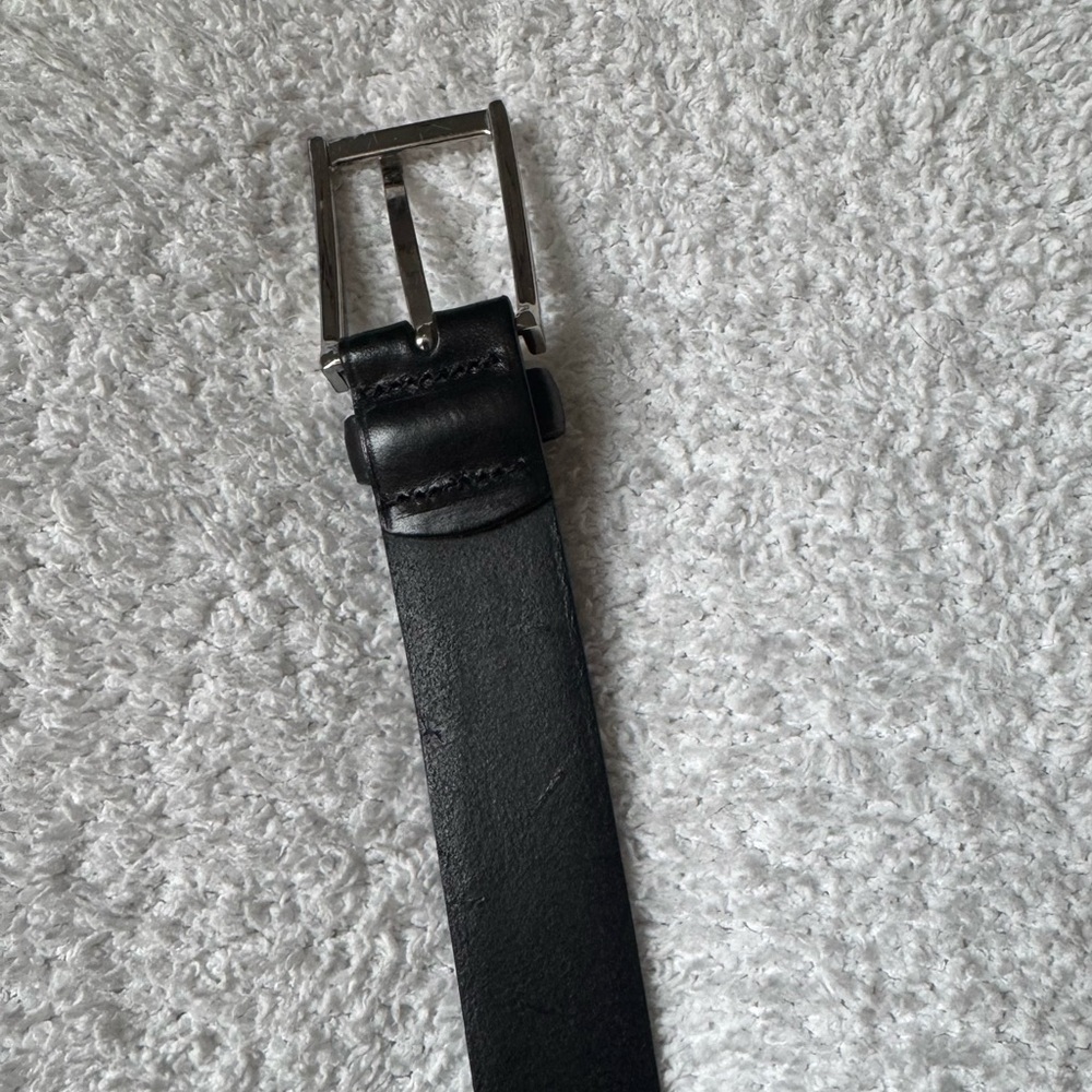 Hugo Boss Made In Italy Black Leather Belt 95-36 - Picture 2 of 7